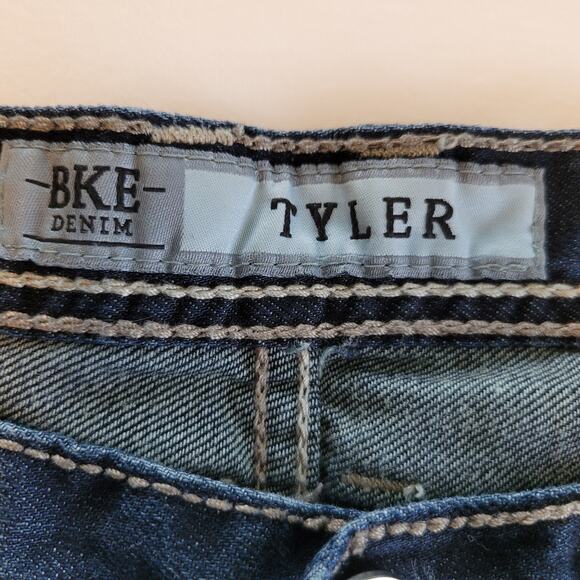 BKE Tyler Jeans Men’s 31x29 Straight Leg Blue Dark Wash Altered Hem Casual Denim - Picture 8 of 12